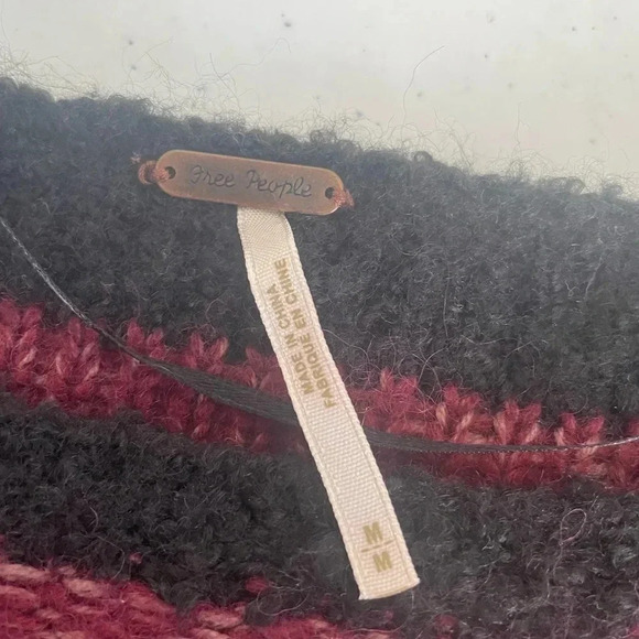 Free People Montmartre knit multicolor wool blend sweater Size Medium EUC! 0185 - Picture 10 of 10